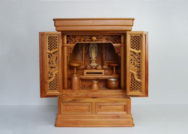 仏具付き仏壇の画像