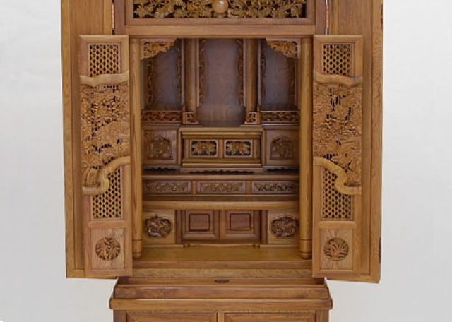 銘木屋久杉総無垢仏壇の画像