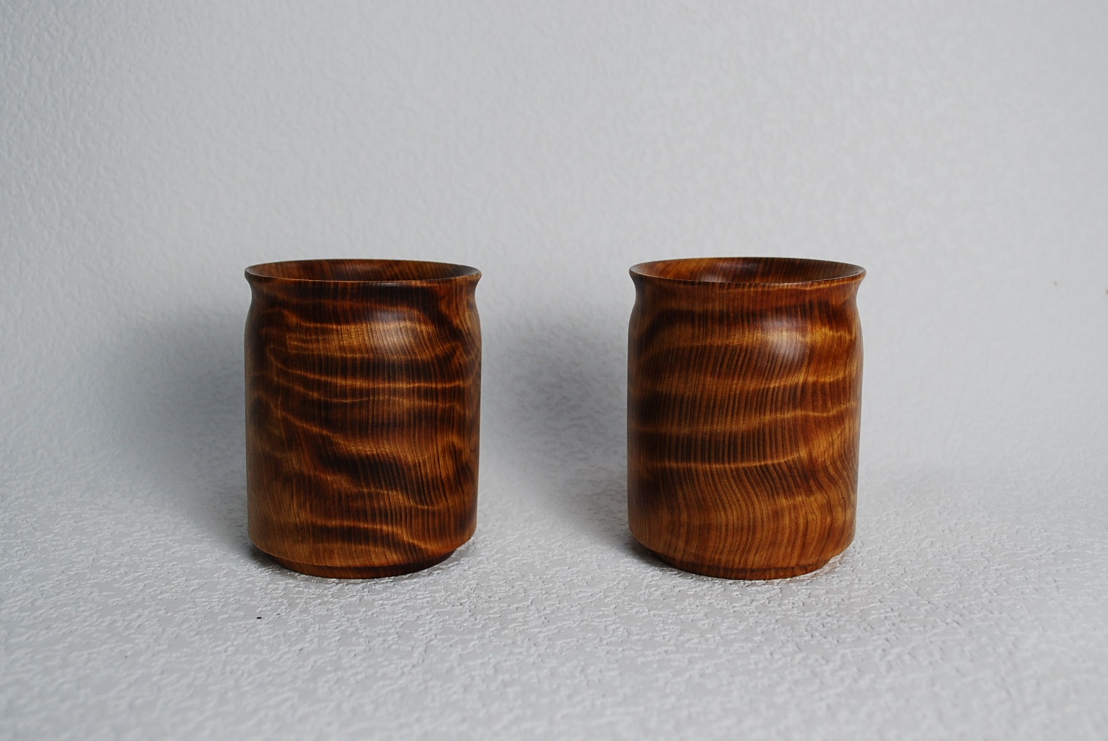 屋久杉湯呑み　虎杢材の画像