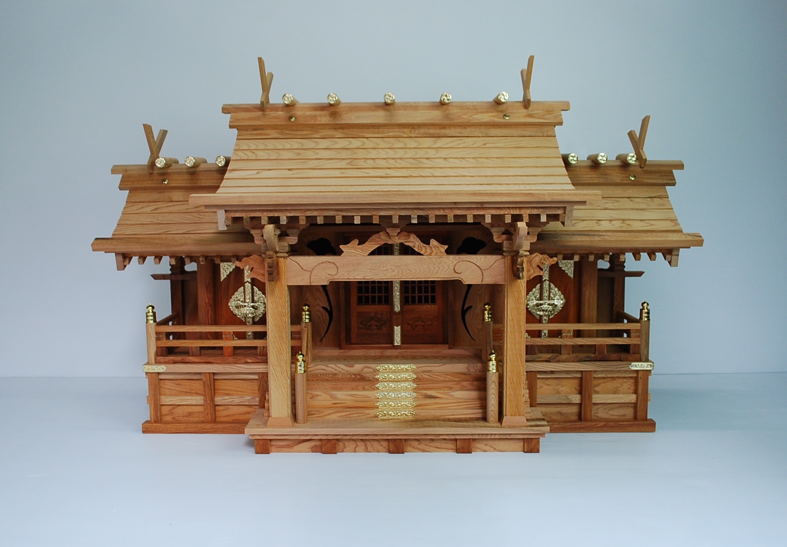 神棚三社　違い屋根の画像